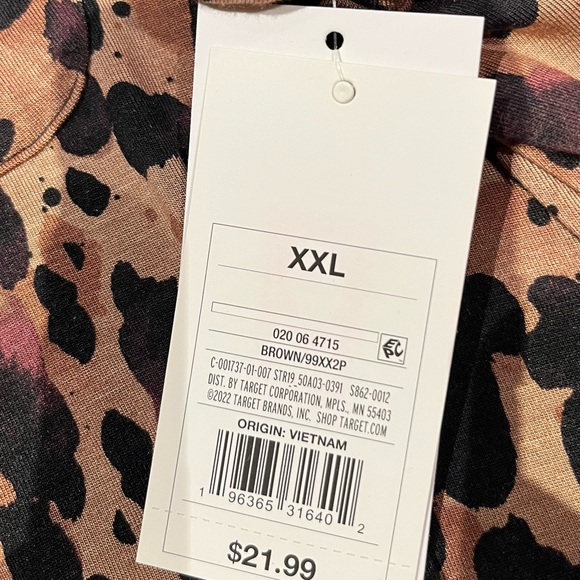 Stars Above Leopard Print Short Pajama Set - Picture 5 of 8